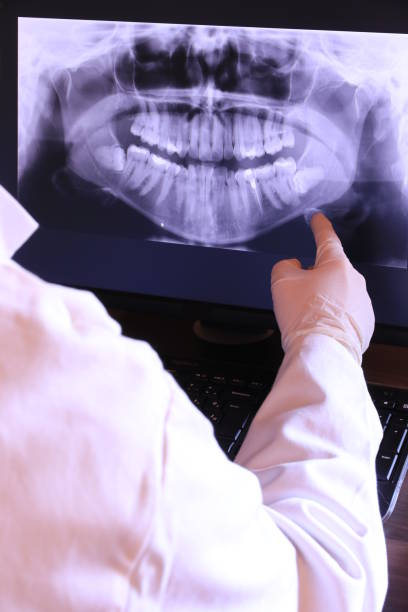 Best Walk-In Emergency Dentist in Town And Country, WA